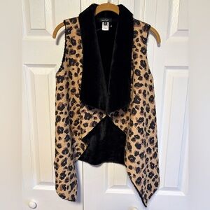 NWOT Lord & Taylor Leopard Print Faux Suede Vest with Black Faux Fur Lining